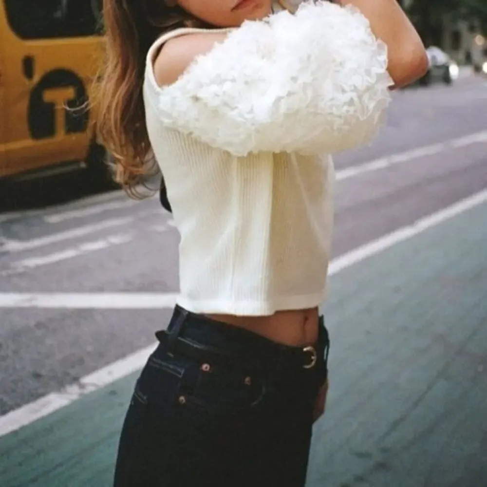 Zara Puff Cut Out Sleeve Crop Top Cream Size M NWOT